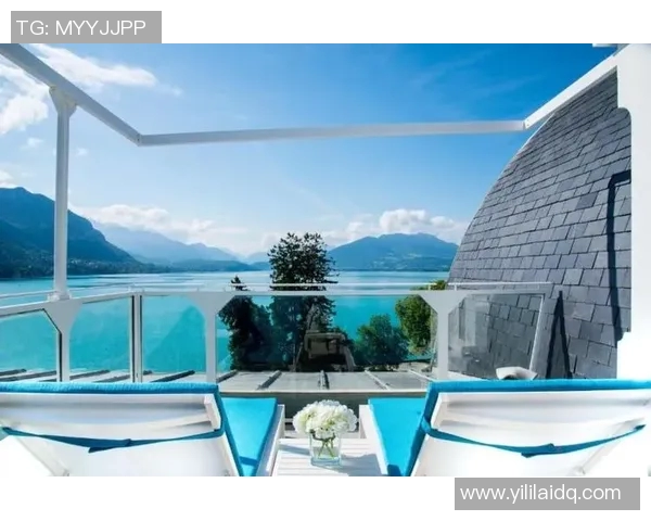 温泉度假胜地：享受自然与泳装完美融合的浪漫时光