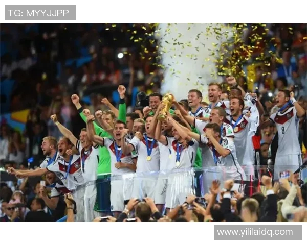 重庆街舞队在极限运动世界杯积分榜中以84分稳居第一名引发关注